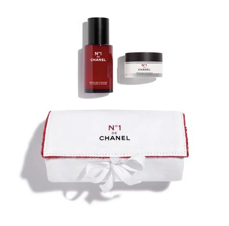 saks fifth avenue chanel fragrances|saks Chanel gift set.